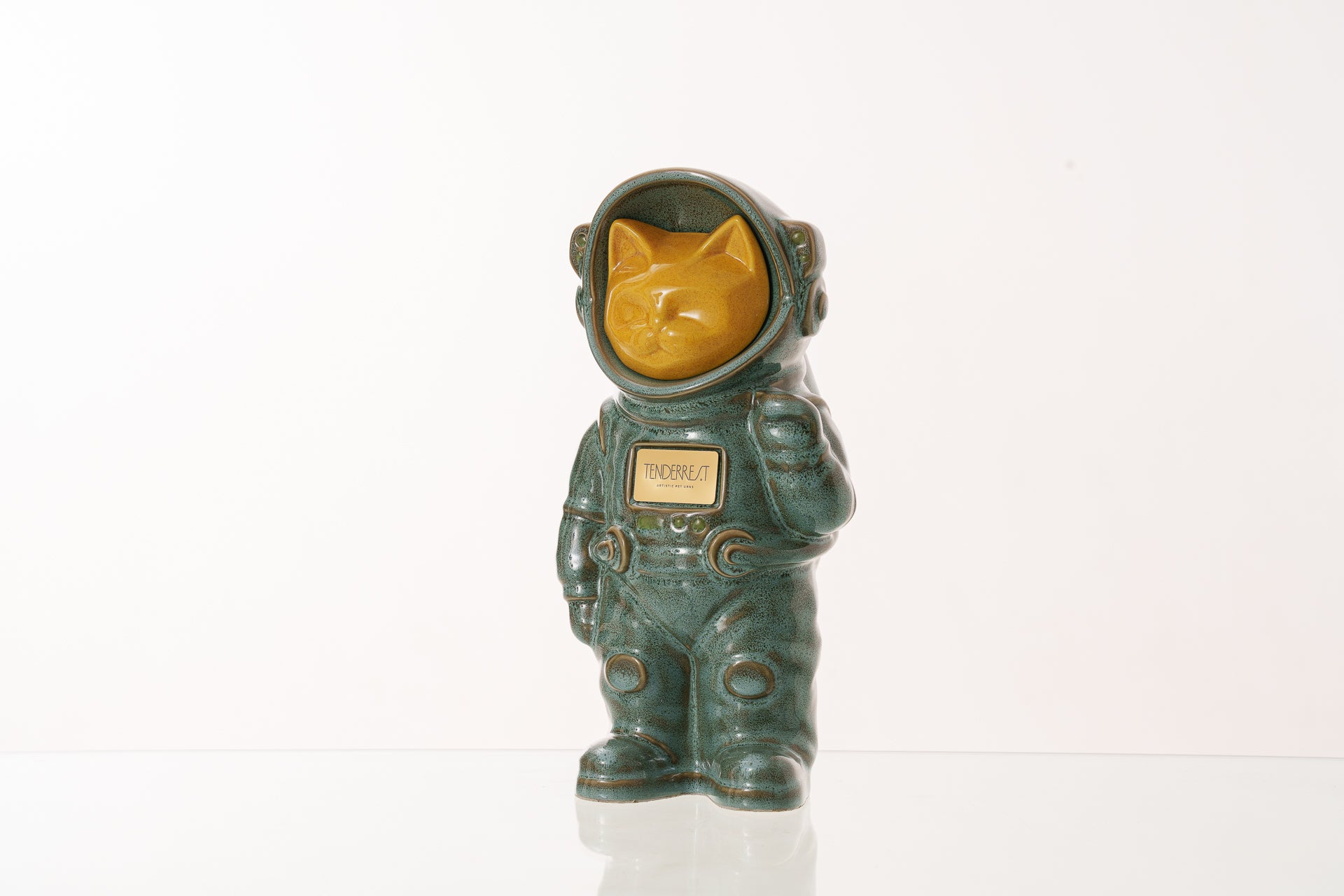 Urn for Ashes Astronaut Cat. Handmade Customisable Cat Cremation Urn. Handmade Astronaut Art Urn. Keepsake for Ashes by TenderRest.
