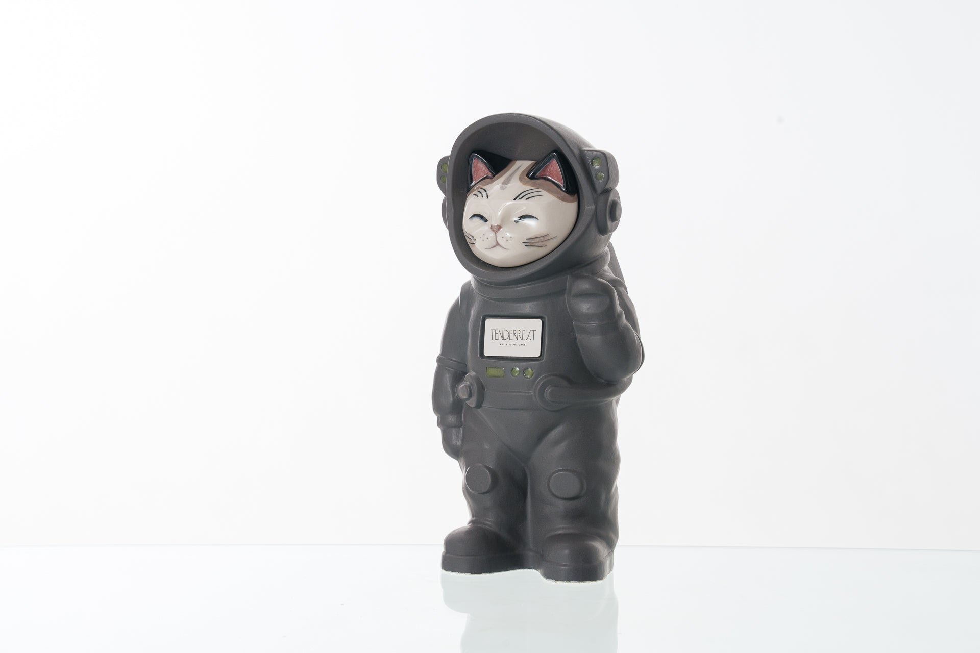 Handmade Customisable Cat Sora Cremation Urn. Handmade Astronaut Art Urn by TenderRest