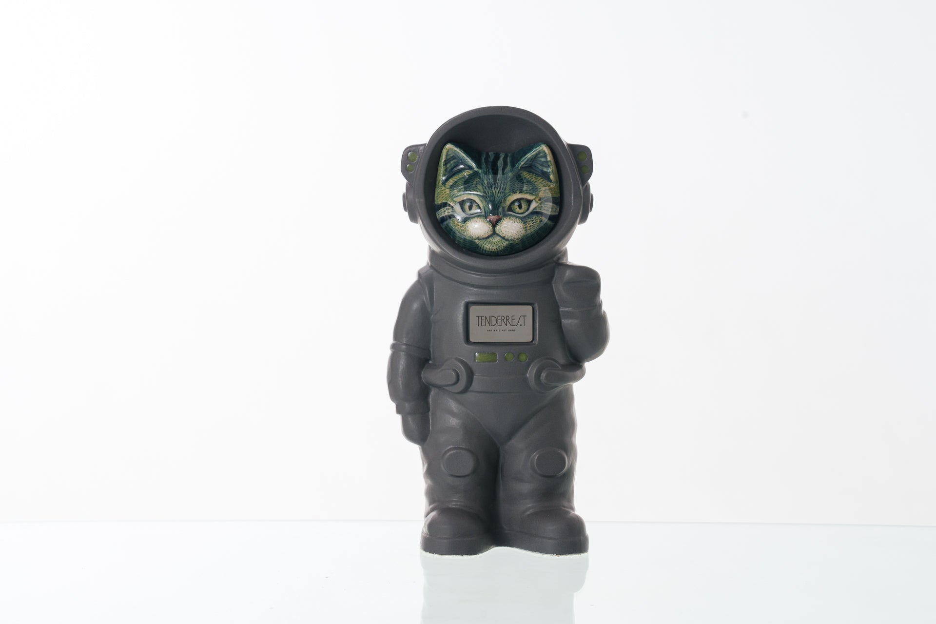 Handmade Customisable Cat Aurora Cremation Urn. Handmade Astronaut Art Urn by TenderRest