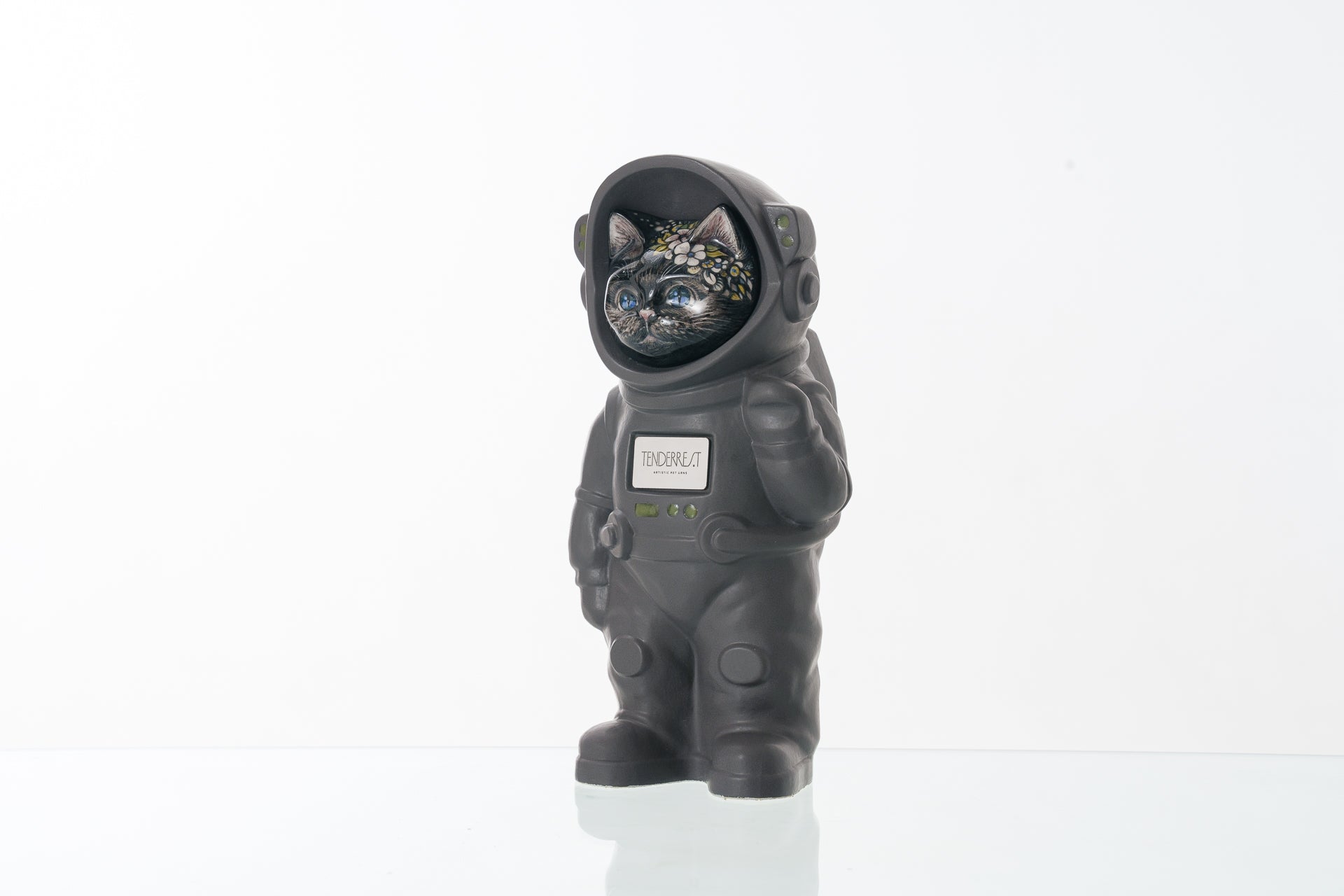 Handmade Customisable Cat Aster Cremation Urn. Handmade Astronaut Art Urn by TenderRest Costume