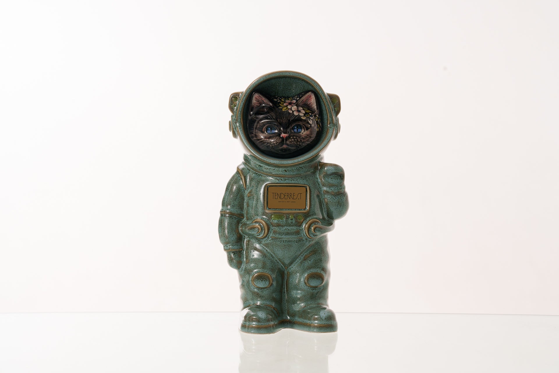 Handmade Customisable Cat Aurora Cremation Urn. Handmade Astronaut Art Urn by TenderRest