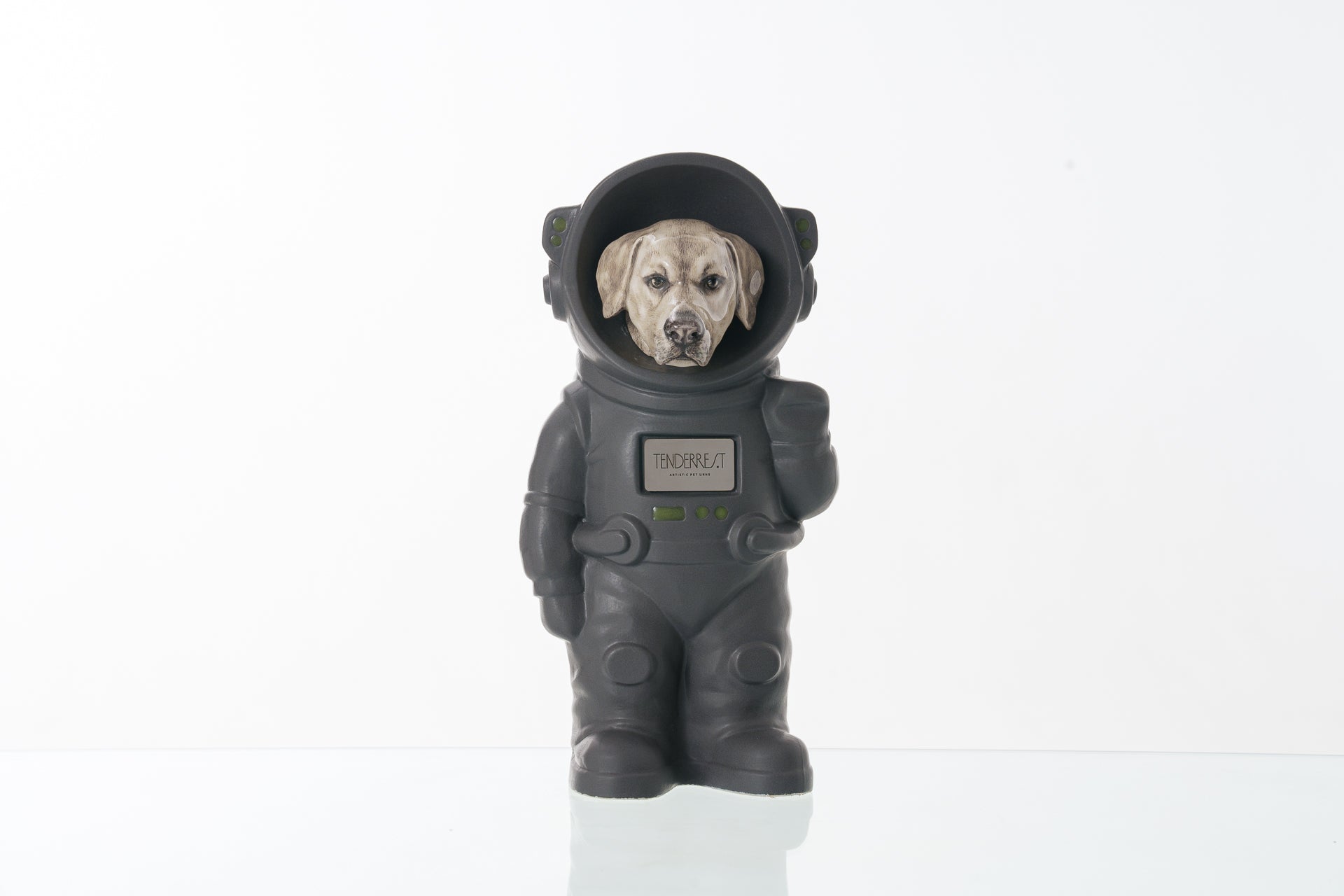 Urn for Ashes Astronaut Dog Labrador Retriever. Handmade Customisable Dog Cremation Urn. Handmade Astronaut Art Urn. Keepsake for Ashes by TenderRest.