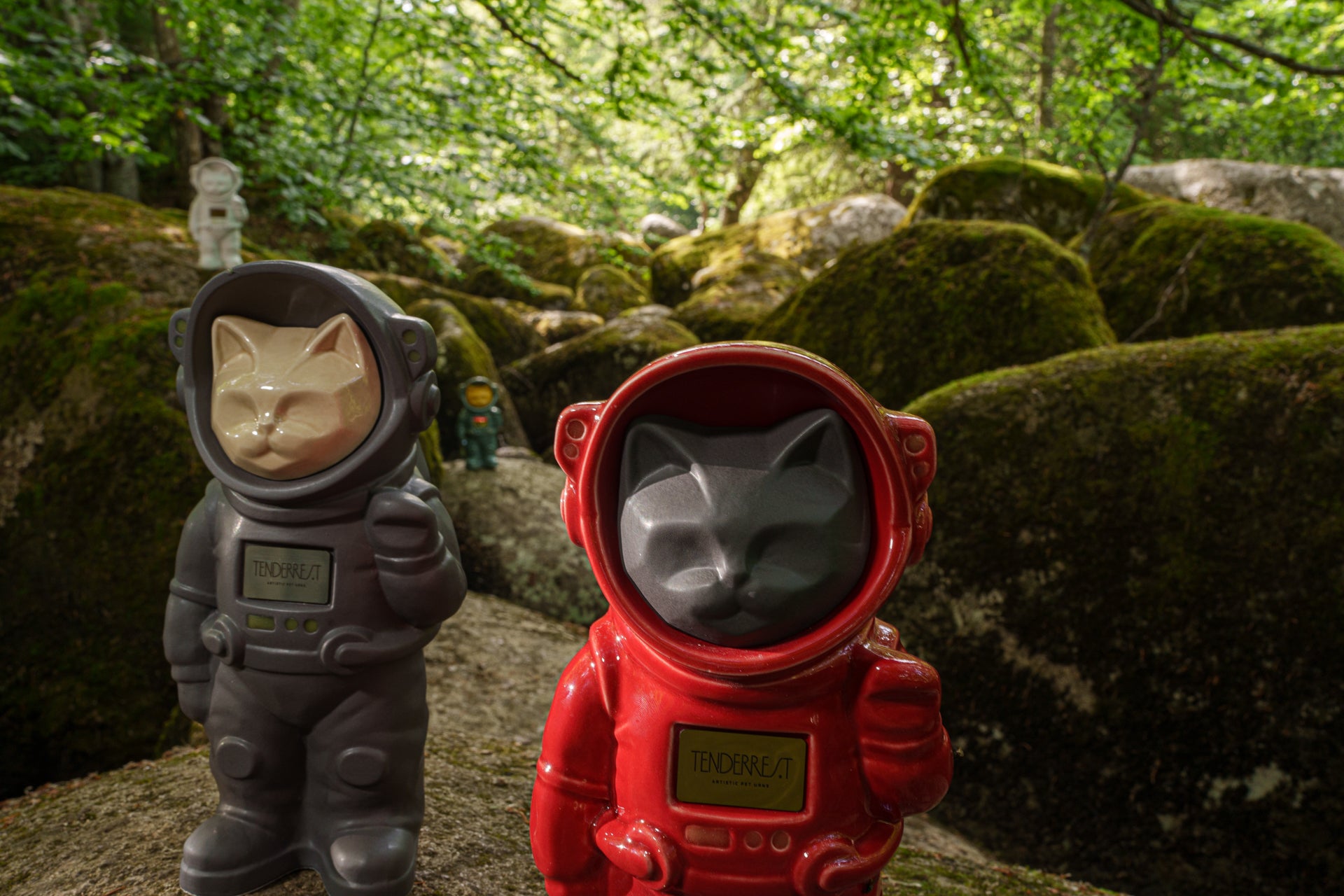 Urn for Ashes Astronaut Cat. Handmade Customisable Cat Cremation Urn. Handmade Astronaut Art Urn. Keepsake for Ashes by TenderRest.