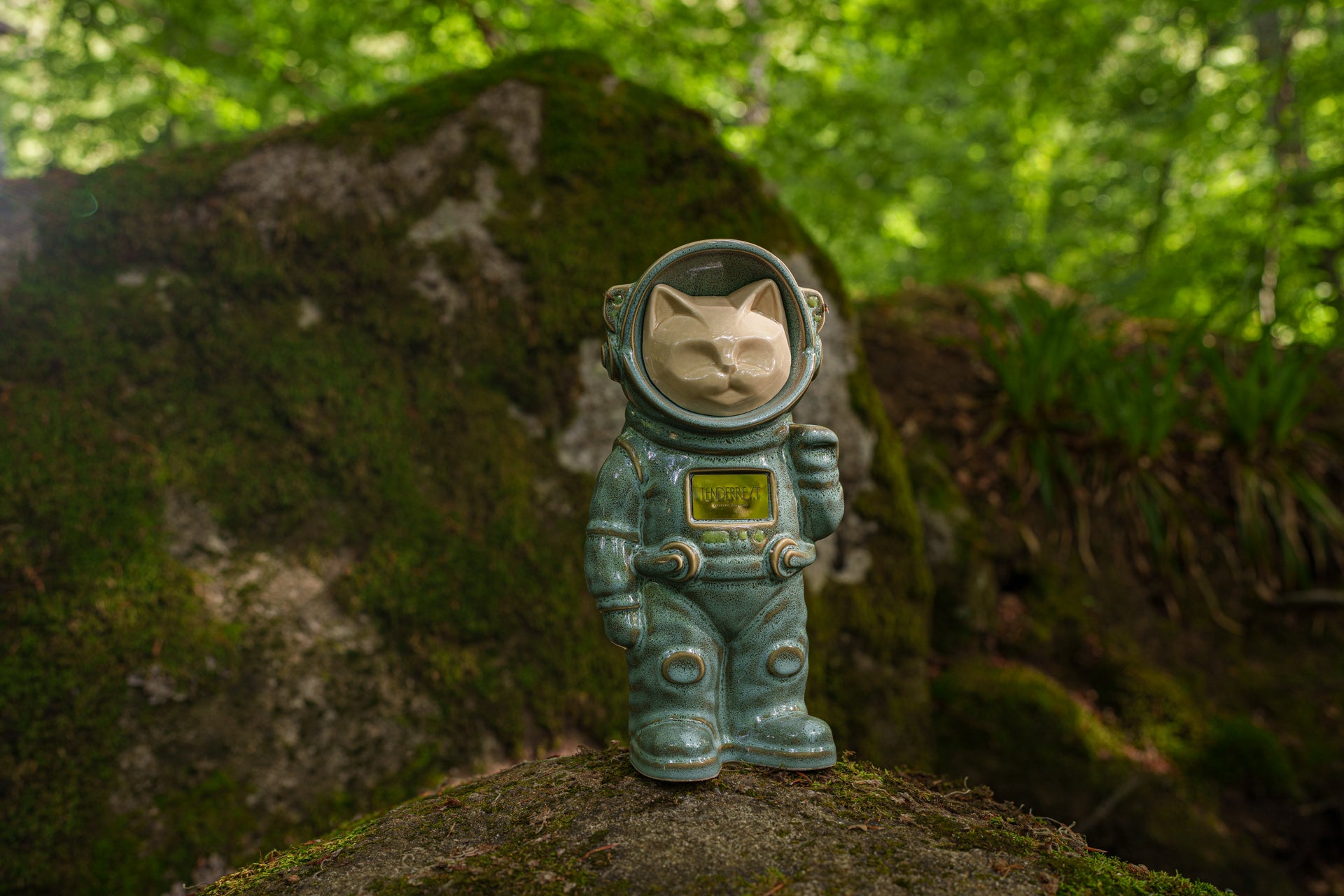 Urn for Ashes Astronaut Cat. Handmade Customisable Cat Cremation Urn. Handmade Astronaut Art Urn. Keepsake for Ashes by TenderRest. Oily Green Melange
