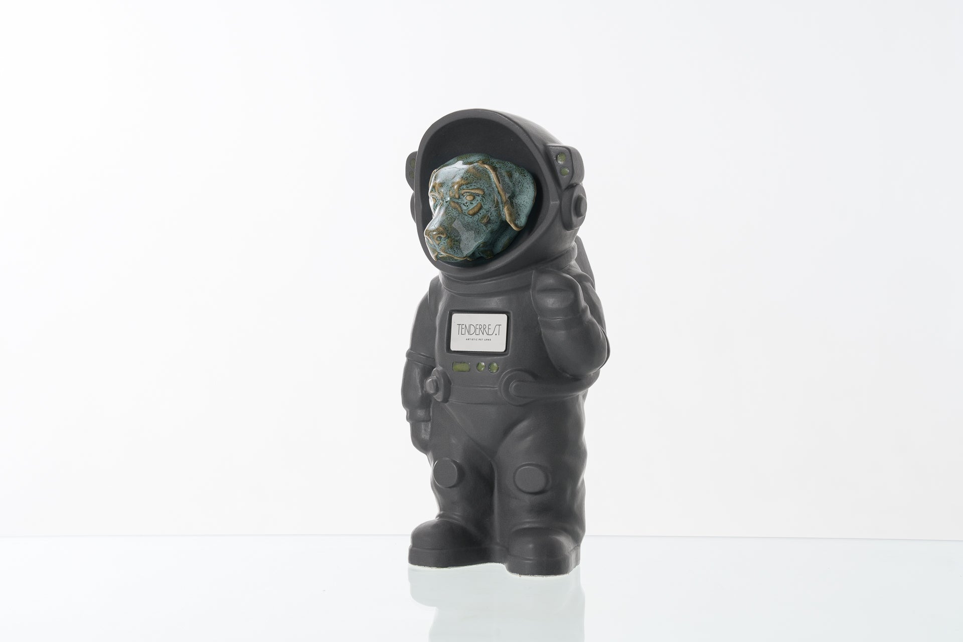 Urn for Ashes Astronaut Dog Labrador Retriever. Handmade Customisable Dog Cremation Urn. Handmade Astronaut Art Urn. Keepsake for Ashes by TenderRest. Grey Costume