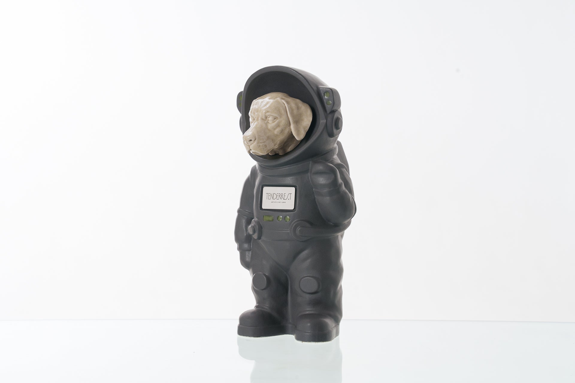 Urn for Ashes Astronaut Dog Labrador Retriever. Handmade Customisable Dog Cremation Urn. Handmade Astronaut Art Urn. Keepsake for Ashes by TenderRest. Grey Costume