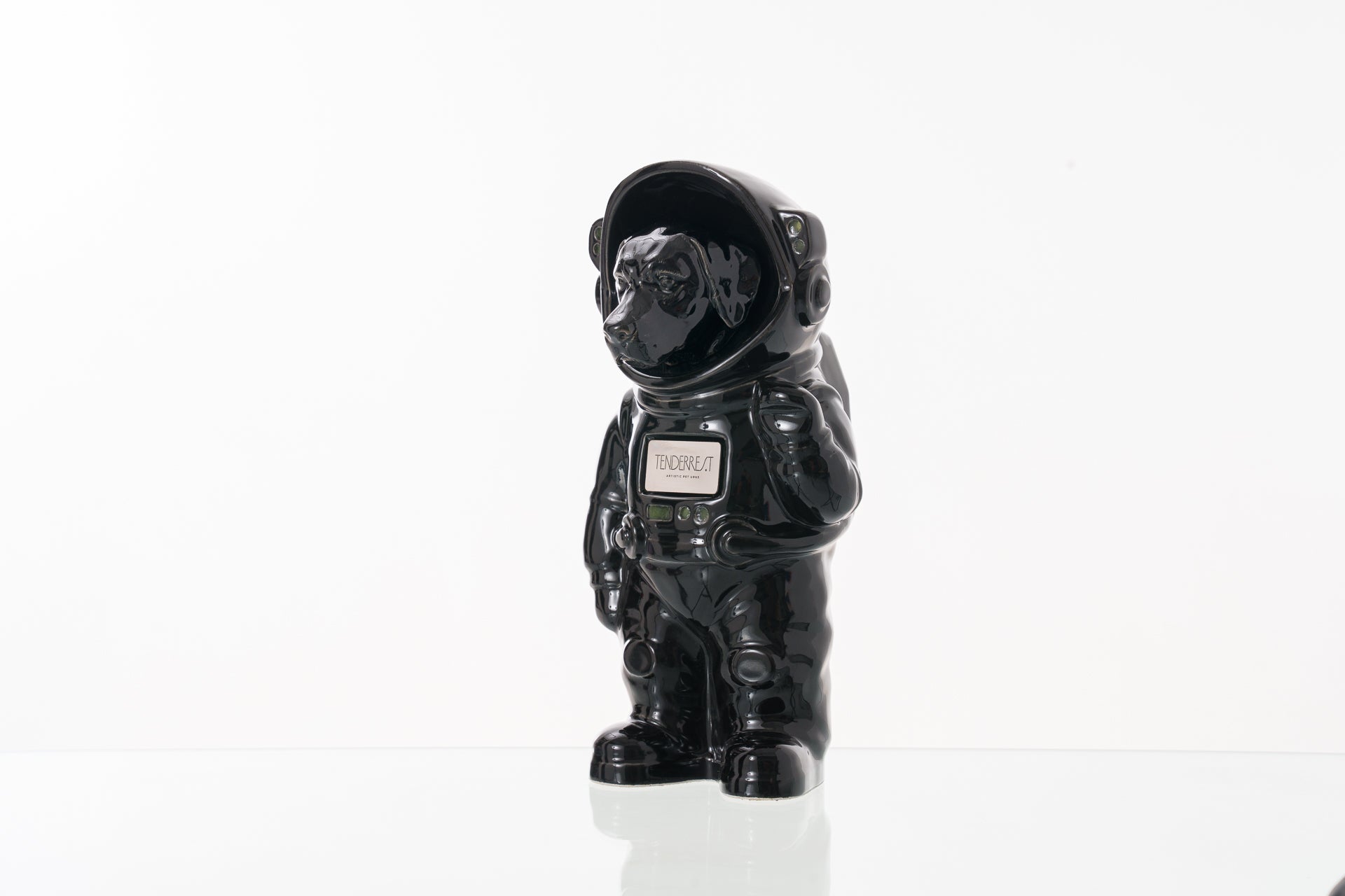 Urn for Ashes Astronaut Dog Labrador Retriever. Handmade Customisable Dog Cremation Urn. Handmade Astronaut Art Urn. Keepsake for Ashes by TenderRest. Black Costume
