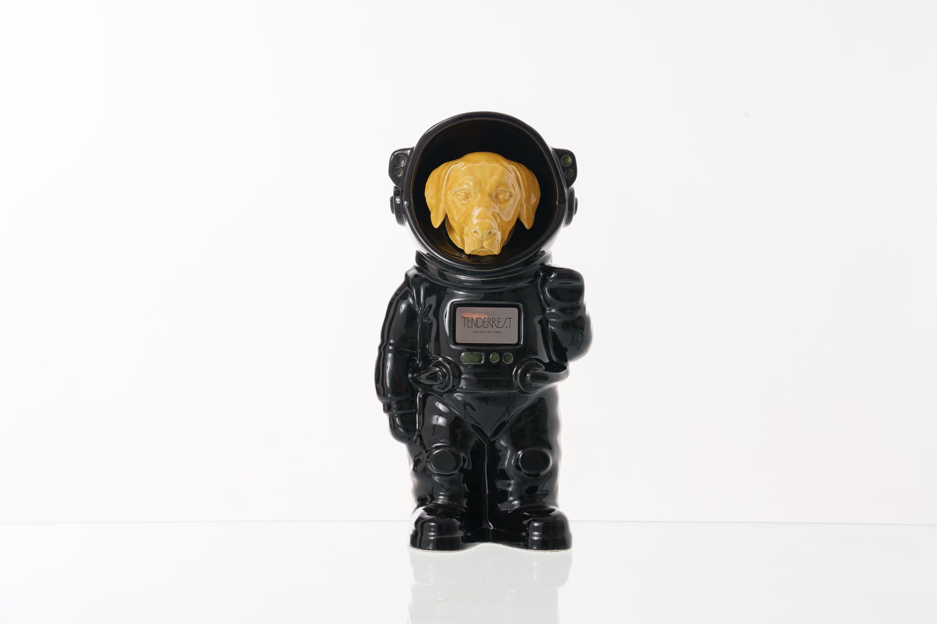 Urn for Ashes Astronaut Dog Labrador Retriever. Handmade Customisable Dog Cremation Urn. Handmade Astronaut Art Urn. Keepsake for Ashes by TenderRest. Black Costume
