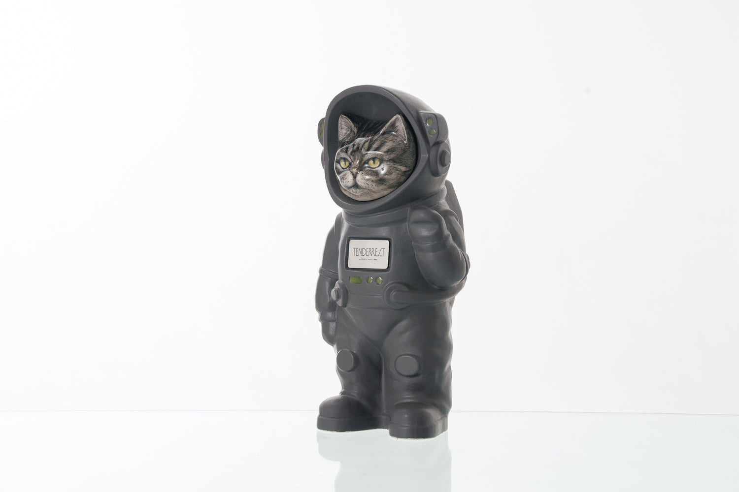 Customisable Pet Urn. Urn for Ashes Astronaut Cat. Handmade Customisable Cat Cremation Urn. Handmade Astronaut Art Urn. Keepsake for Ashes by TenderRest. Gray Costume
