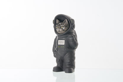 Customisable Pet Urn. Urn for Ashes Astronaut Cat. Handmade Customisable Cat Cremation Urn. Handmade Astronaut Art Urn. Keepsake for Ashes by TenderRest. Gray Costume