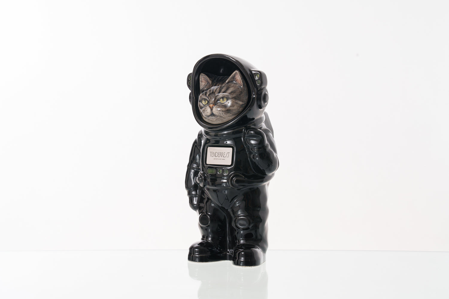 Customisable Pet Urn. Urn for Ashes Astronaut Cat. Handmade Customisable Cat Cremation Urn. Handmade Astronaut Art Urn. Keepsake for Ashes by TenderRest. Black Costume