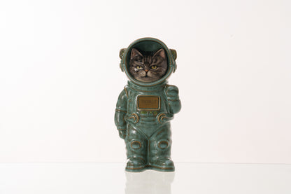 Customisable Pet Urn. Urn for Ashes Astronaut Cat. Handmade Customisable Cat Cremation Urn. Handmade Astronaut Art Urn. Keepsake for Ashes by TenderRest. White Costume