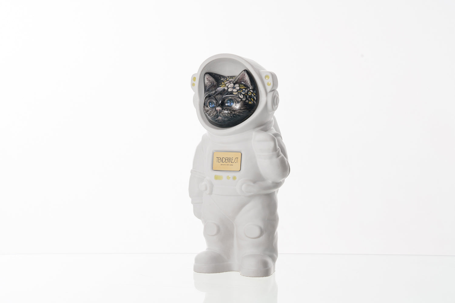 Handmade Customisable Cat Aster Cremation Urn. Handmade Astronaut Art Urn by TenderRest White Costume